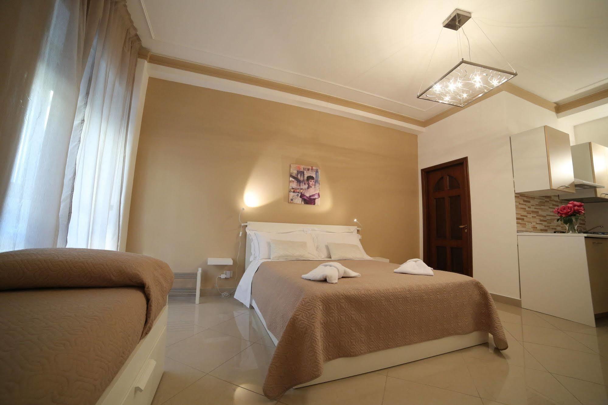 B&B Teocrito คาตาเนีย ภายนอก รูปภาพ